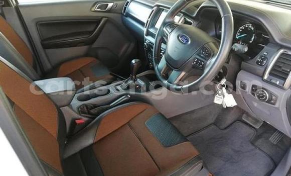 Nunua Ilio tumika Ford Ranger White Gari ndani ya Manzini nchini Manzini Nunua Ilio tumika Ford Ranger White Gari ndani ya Manzini nchini Manzini