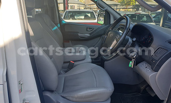 Acheter Occasion Voiture Hyundai H1 Blanc à Ezulwini, Hhohho Acheter Occasion Voiture Hyundai H1 Blanc à Ezulwini, Hhohho