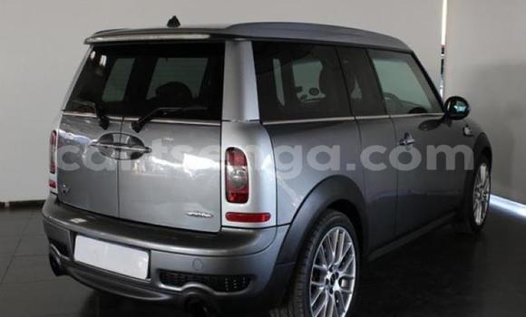 Nunua Ilio tumika MINI Clubman Silver Gari ndani ya Manzini nchini Manzini Nunua Ilio tumika MINI Clubman Silver Gari ndani ya Manzini nchini Manzini