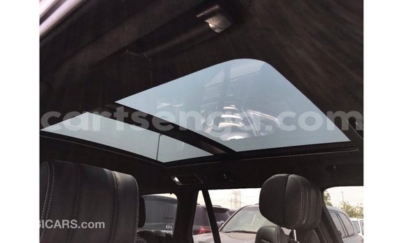 Acheter Import Voiture Land Rover Range Rover Noir à Import - Dubai, Hhohho Acheter Import Voiture Land Rover Range Rover Noir à Import - Dubai, Hhohho