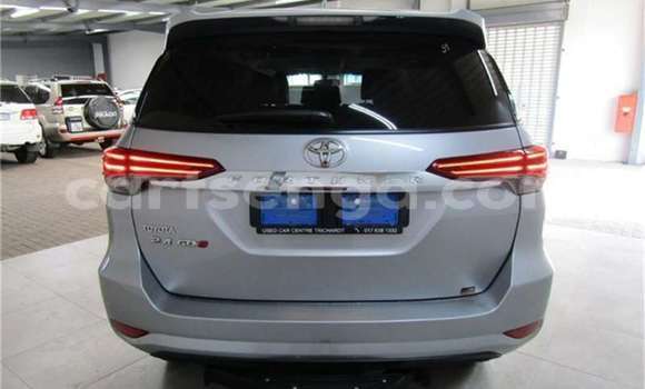 Buy Used Toyota Fortuner Silver Car in Bhunya in Manzini Buy Used Toyota Fortuner Silver Car in Bhunya in Manzini