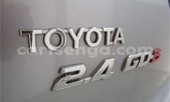 Buy Used Toyota Fortuner Silver Car in Bhunya in Manzini Buy Used Toyota Fortuner Silver Car in Bhunya in Manzini