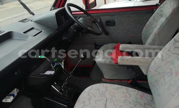 Acheter Occasion Voiture Volkswagen Caravelle Rouge à Ezulwini, Hhohho Acheter Occasion Voiture Volkswagen Caravelle Rouge à Ezulwini, Hhohho