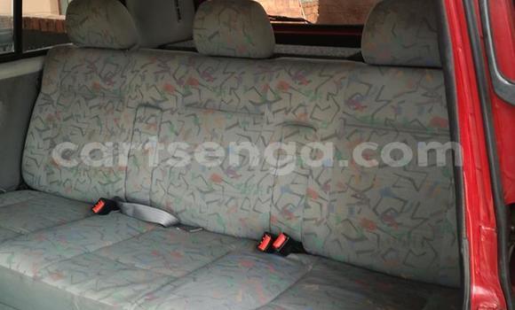 Acheter Occasion Voiture Volkswagen Caravelle Rouge à Ezulwini, Hhohho Acheter Occasion Voiture Volkswagen Caravelle Rouge à Ezulwini, Hhohho