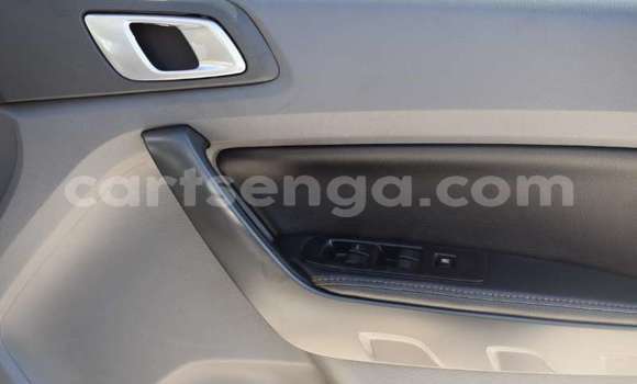 Nunua Ilio tumika Ford Ranger Silver Gari ndani ya Bulembu nchini Hhohho Nunua Ilio tumika Ford Ranger Silver Gari ndani ya Bulembu nchini Hhohho