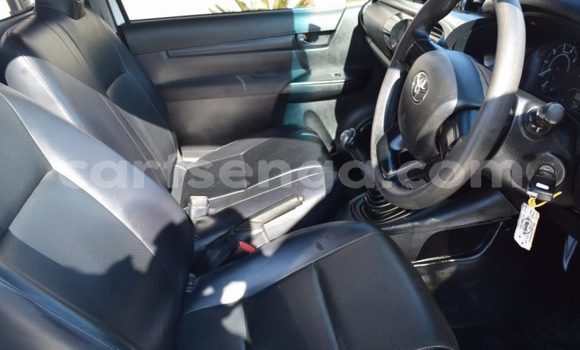 Nunua Ilio tumika Toyota Hilux White Gari ndani ya Bulembu nchini Hhohho Nunua Ilio tumika Toyota Hilux White Gari ndani ya Bulembu nchini Hhohho