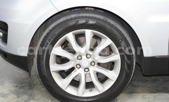 Nunua Ilio tumika Land Rover Range Rover Sport Silver Gari ndani ya Manzini nchini Manzini Nunua Ilio tumika Land Rover Range Rover Sport Silver Gari ndani ya Manzini nchini Manzini