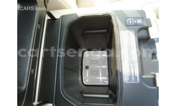 Nunua Imported Toyota Land Cruiser Black Gari ndani ya Import - Dubai nchini Hhohho Nunua Imported Toyota Land Cruiser Black Gari ndani ya Import - Dubai nchini Hhohho