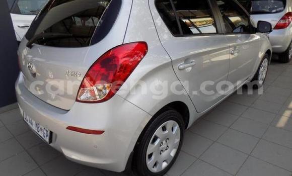 Acheter Occasion Voiture Hyundai i20 Gris à Manzini, Manzini Acheter Occasion Voiture Hyundai i20 Gris à Manzini, Manzini