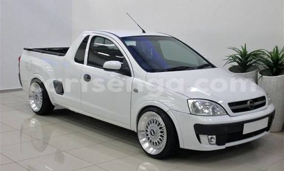 Nunua Ilio tumika Opel Corsa White Gari ndani ya Mbabane nchini Manzini Nunua Ilio tumika Opel Corsa White Gari ndani ya Mbabane nchini Manzini