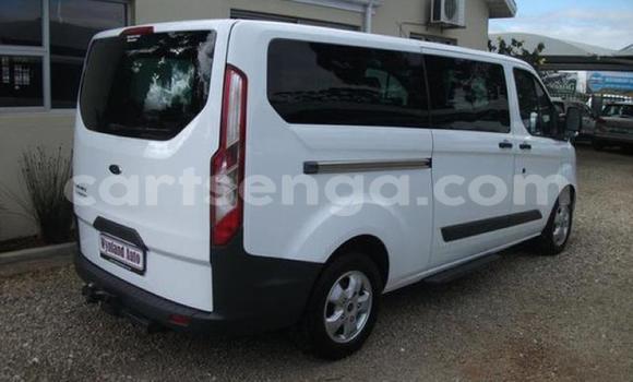 Acheter Occasion Voiture Ford Tourneo Custom Blanc à Mbabane, Manzini Acheter Occasion Voiture Ford Tourneo Custom Blanc à Mbabane, Manzini
