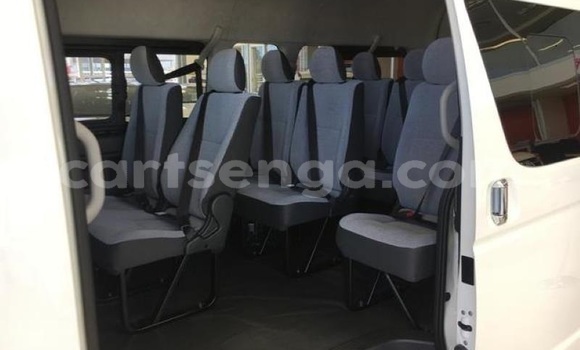 Nunua Ilio tumika Toyota Raum White Gari ndani ya Mbabane nchini Manzini Nunua Ilio tumika Toyota Raum White Gari ndani ya Mbabane nchini Manzini