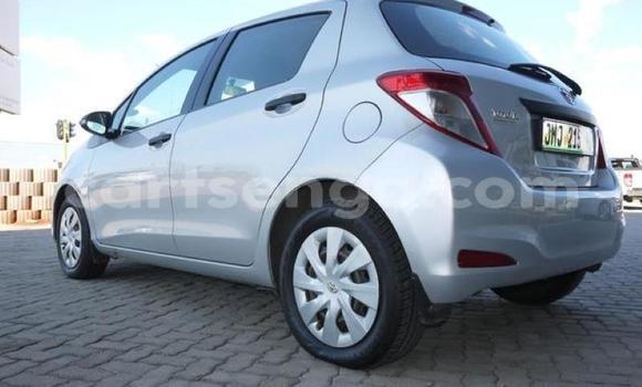 Nunua Ilio tumika Toyota Yaris Blue Gari ndani ya Manzini nchini Manzini Nunua Ilio tumika Toyota Yaris Blue Gari ndani ya Manzini nchini Manzini
