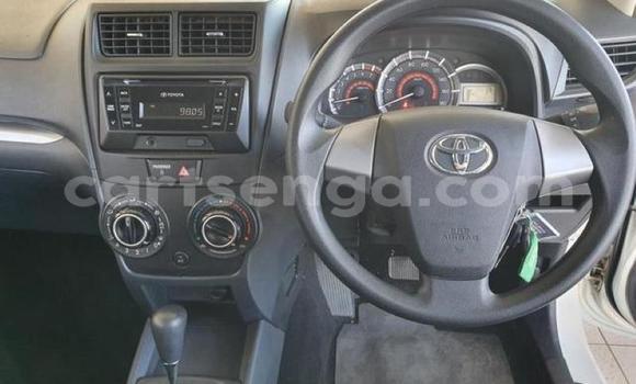 Buy Used Toyota Avanza White Car in Matsapha in Manzini Buy Used Toyota Avanza White Car in Matsapha in Manzini