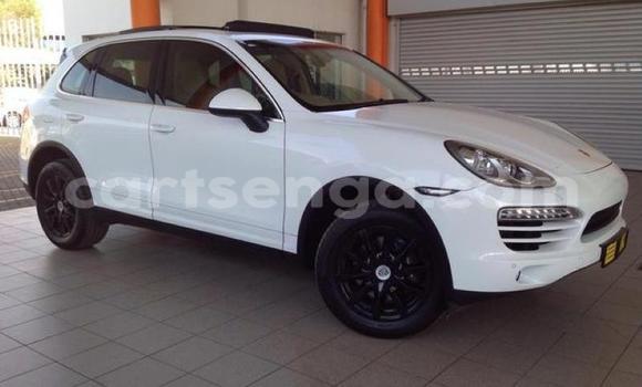 Buy Used Porsche Cayenne White Car in Matsapha in Manzini