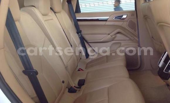 Buy Used Porsche Cayenne White Car in Matsapha in Manzini Buy Used Porsche Cayenne White Car in Matsapha in Manzini