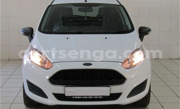 Buy Used Ford Fiesta White Car in Ezulwini in Hhohho Buy Used Ford Fiesta White Car in Ezulwini in Hhohho