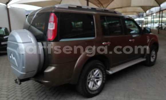 Nunua Ilio tumika Ford Everest Beige Gari ndani ya Ezulwini nchini Hhohho Nunua Ilio tumika Ford Everest Beige Gari ndani ya Ezulwini nchini Hhohho