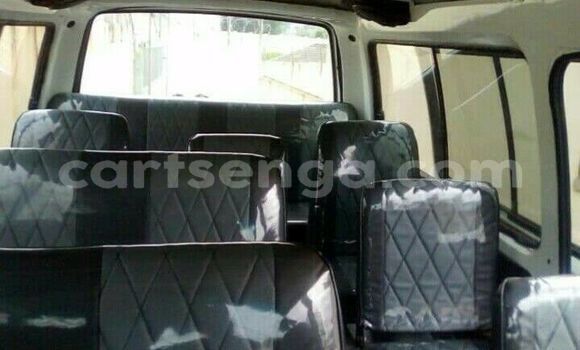 Buy Used Toyota Hiace White Car in Ezulwini in Hhohho Buy Used Toyota Hiace White Car in Ezulwini in Hhohho