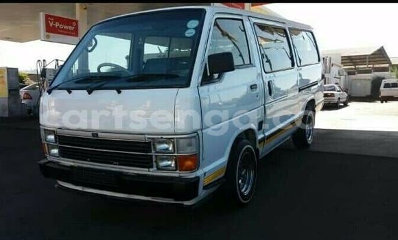 Buy Used Toyota Hiace White Car in Ezulwini in Hhohho Buy Used Toyota Hiace White Car in Ezulwini in Hhohho