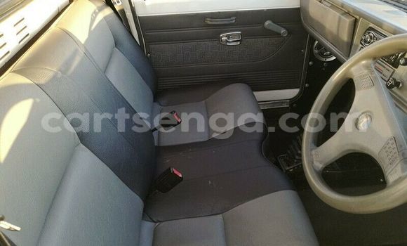 Buy Used Nissan Pickup White Car in Ezulwini in Hhohho Buy Used Nissan Pickup White Car in Ezulwini in Hhohho