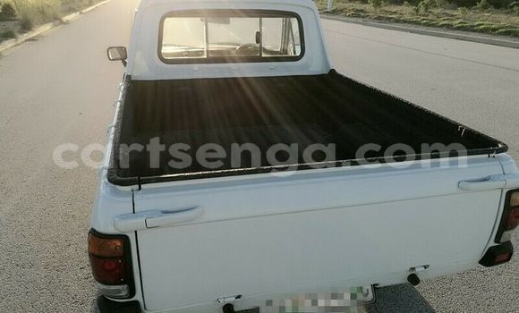 Buy Used Nissan Pickup White Car in Ezulwini in Hhohho Buy Used Nissan Pickup White Car in Ezulwini in Hhohho