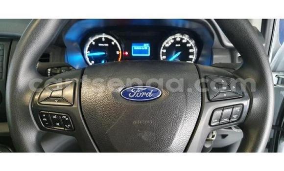 Nunua Ilio tumika Ford Everest White Gari ndani ya Manzini nchini Manzini Nunua Ilio tumika Ford Everest White Gari ndani ya Manzini nchini Manzini