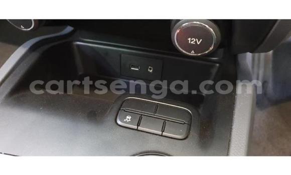 Nunua Ilio tumika Ford Everest White Gari ndani ya Manzini nchini Manzini Nunua Ilio tumika Ford Everest White Gari ndani ya Manzini nchini Manzini