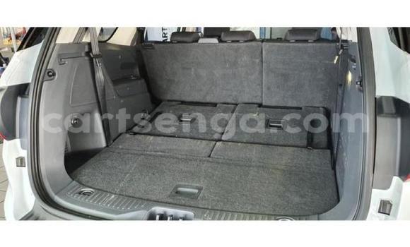 Nunua Ilio tumika Ford Everest White Gari ndani ya Manzini nchini Manzini Nunua Ilio tumika Ford Everest White Gari ndani ya Manzini nchini Manzini