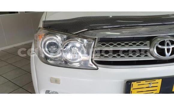 Nunua Ilio tumika Toyota Fortuner White Gari ndani ya Manzini nchini Manzini Nunua Ilio tumika Toyota Fortuner White Gari ndani ya Manzini nchini Manzini