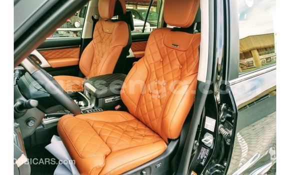 Buy Import Toyota Land Cruiser Black Car in Import - Dubai in Hhohho Buy Import Toyota Land Cruiser Black Car in Import - Dubai in Hhohho