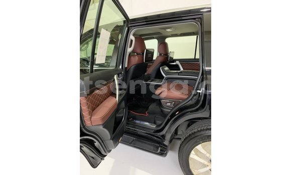 Buy Import Toyota Land Cruiser Black Car in Import - Dubai in Hhohho Buy Import Toyota Land Cruiser Black Car in Import - Dubai in Hhohho