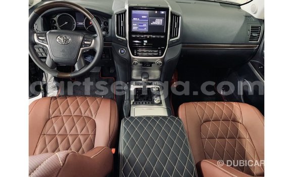 Buy Import Toyota Land Cruiser Black Car in Import - Dubai in Hhohho Buy Import Toyota Land Cruiser Black Car in Import - Dubai in Hhohho