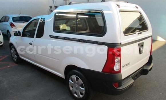Buy Used Nissan NP 300 White Car in Matsapha in Manzini Buy Used Nissan NP 300 White Car in Matsapha in Manzini