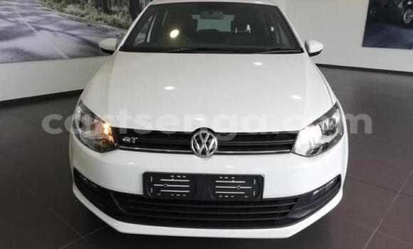 Acheter Occasion Voiture Volkswagen Polo Blanc à Ezulwini, Hhohho Acheter Occasion Voiture Volkswagen Polo Blanc à Ezulwini, Hhohho
