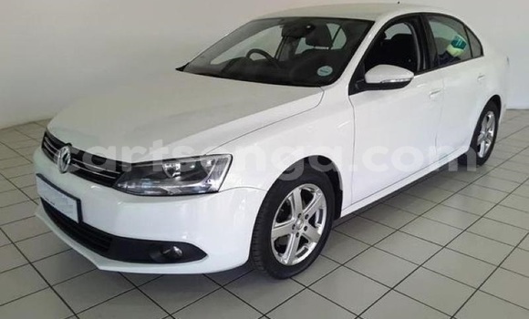 Buy Used Volkswagen Jetta White Car in Ezulwini in Hhohho Buy Used Volkswagen Jetta White Car in Ezulwini in Hhohho