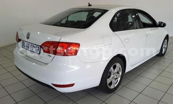 Buy Used Volkswagen Jetta White Car in Ezulwini in Hhohho Buy Used Volkswagen Jetta White Car in Ezulwini in Hhohho