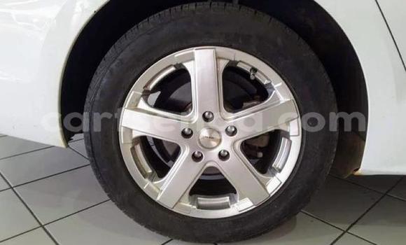 Buy Used Volkswagen Jetta White Car in Ezulwini in Hhohho Buy Used Volkswagen Jetta White Car in Ezulwini in Hhohho