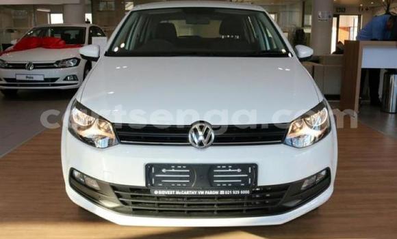 Acheter Occasion Voiture Volkswagen Polo Blanc à Ezulwini, Hhohho Acheter Occasion Voiture Volkswagen Polo Blanc à Ezulwini, Hhohho