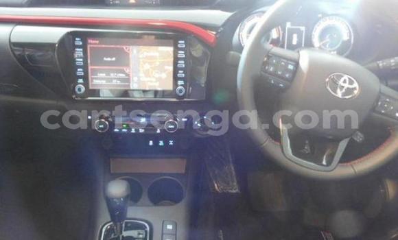 Acheter Occasion Voiture Toyota Hilux Beige à Ezulwini, Hhohho Acheter Occasion Voiture Toyota Hilux Beige à Ezulwini, Hhohho
