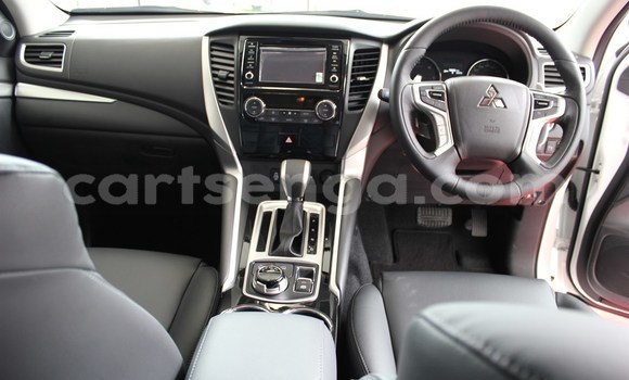 Acheter Occasion Voiture Mitsubishi Pajero Blanc à Matsapha, Manzini Acheter Occasion Voiture Mitsubishi Pajero Blanc à Matsapha, Manzini