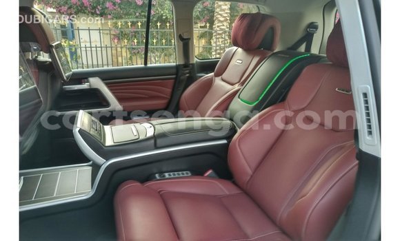 Buy Import Toyota Land Cruiser Black Car in Import - Dubai in Hhohho Buy Import Toyota Land Cruiser Black Car in Import - Dubai in Hhohho