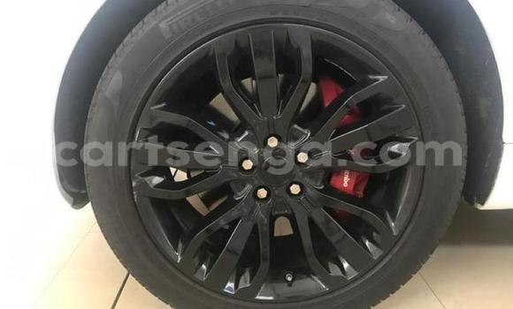 Buy Used Land Rover Range Rover Sport White Car in Ezulwini in Hhohho Buy Used Land Rover Range Rover Sport White Car in Ezulwini in Hhohho