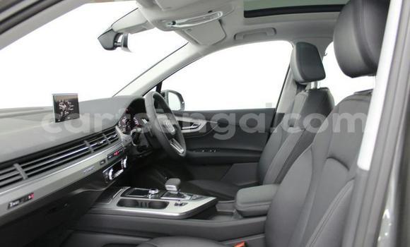 Acheter Occasion Voiture Audi Q7 Gris à Manzini, Manzini Acheter Occasion Voiture Audi Q7 Gris à Manzini, Manzini