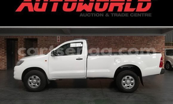 Buy Used Toyota Hilux White Car in Mbabane in Manzini Buy Used Toyota Hilux White Car in Mbabane in Manzini
