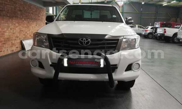 Buy Used Toyota Hilux White Car in Mbabane in Manzini Buy Used Toyota Hilux White Car in Mbabane in Manzini