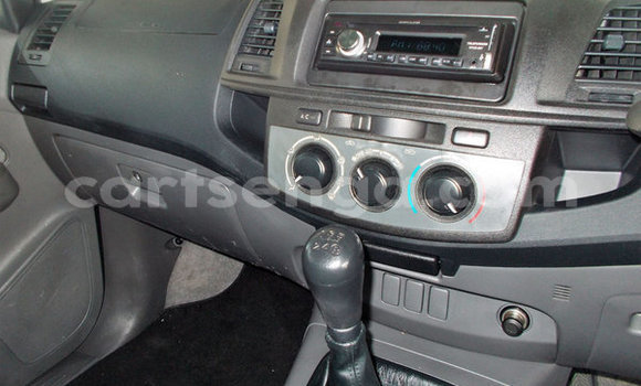 Buy Used Toyota Hilux White Car in Mbabane in Manzini Buy Used Toyota Hilux White Car in Mbabane in Manzini