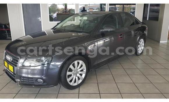 Nunua Ilio tumika Audi A4 Black Gari ndani ya Manzini nchini Manzini Nunua Ilio tumika Audi A4 Black Gari ndani ya Manzini nchini Manzini