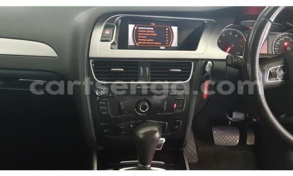 Nunua Ilio tumika Audi A4 Black Gari ndani ya Manzini nchini Manzini Nunua Ilio tumika Audi A4 Black Gari ndani ya Manzini nchini Manzini