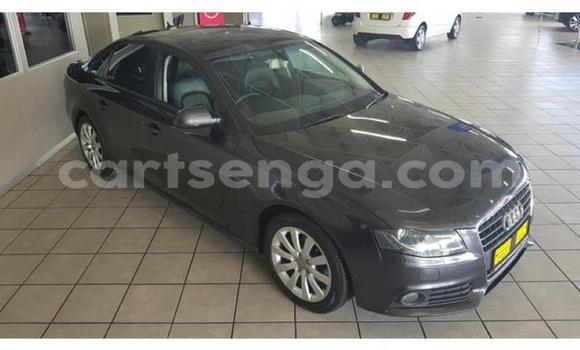 Nunua Ilio tumika Audi A4 Black Gari ndani ya Manzini nchini Manzini Nunua Ilio tumika Audi A4 Black Gari ndani ya Manzini nchini Manzini
